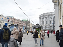 Петербуржцам ответили, надолго ли в городе задержится тепло