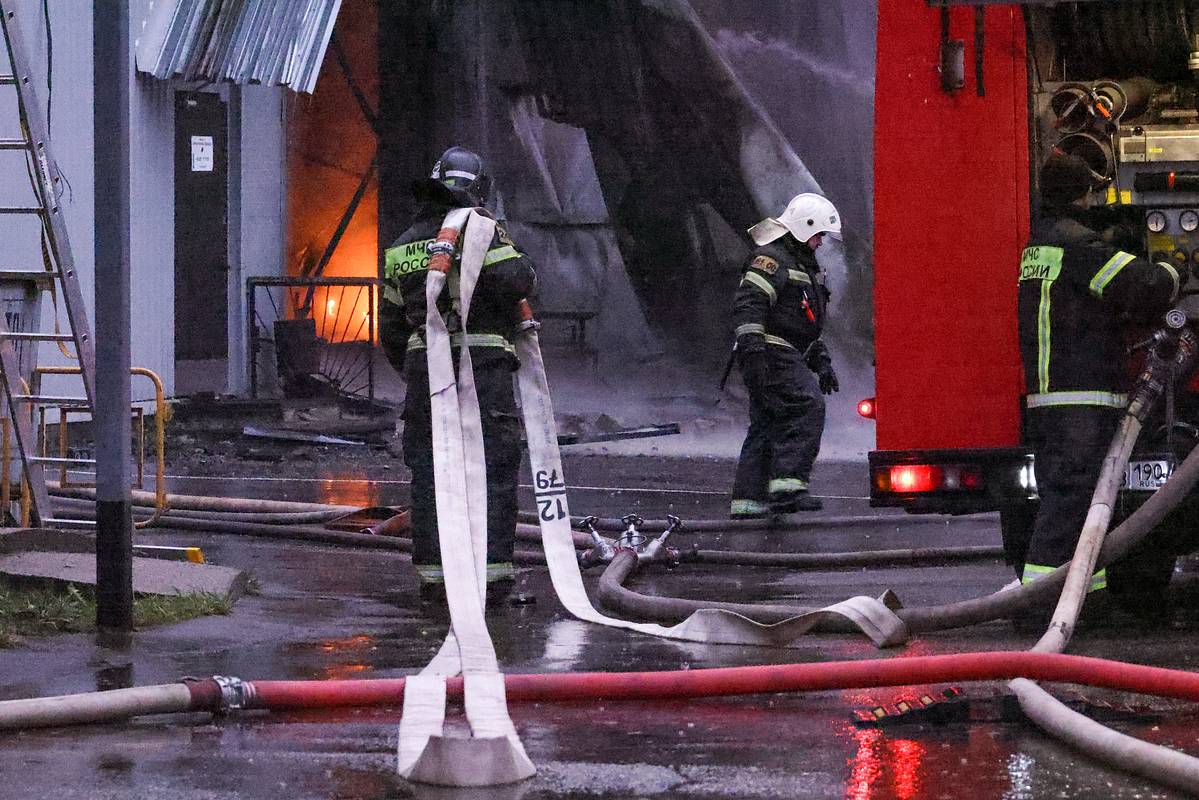 Двое детей заживо сгорели в российской пятиэтажке