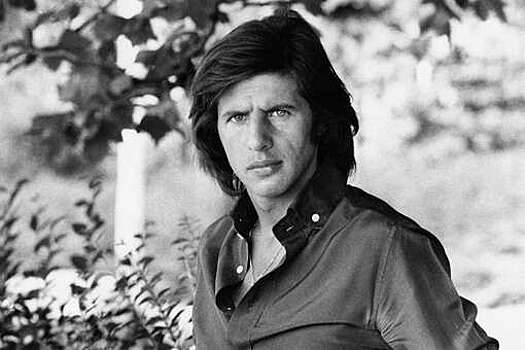 Итальянский певец и актер Сандро Джакоббе умер в возрасте 75 лет