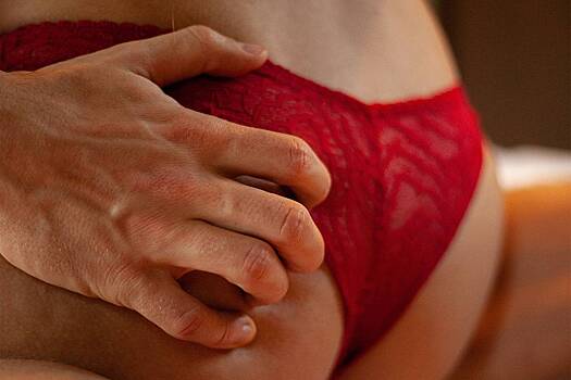 Страдающим от неконтролируемого желания заниматься сексом дали совет