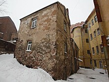 Квартиру в самом старом доме России продают за 11 миллионов