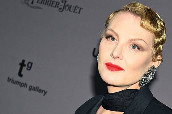 57-летняя Рената Литвинова показала фигуру в откровенном платье