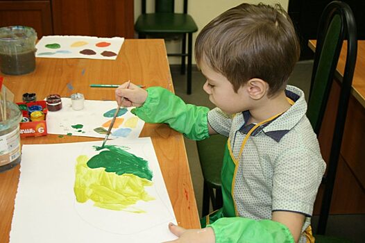 В Митине для детей организовали мастер-класс по живописи