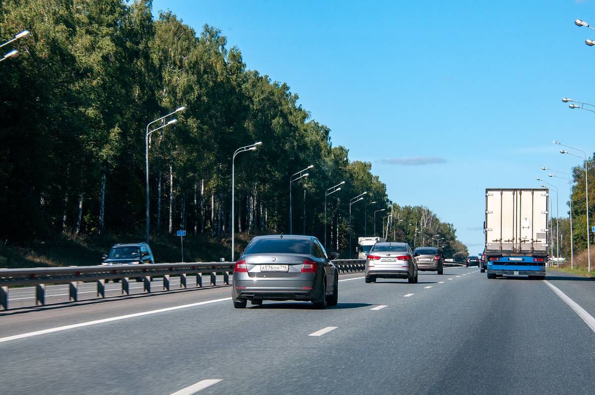 Мужчина забыл сына на трассе в российском регионе
