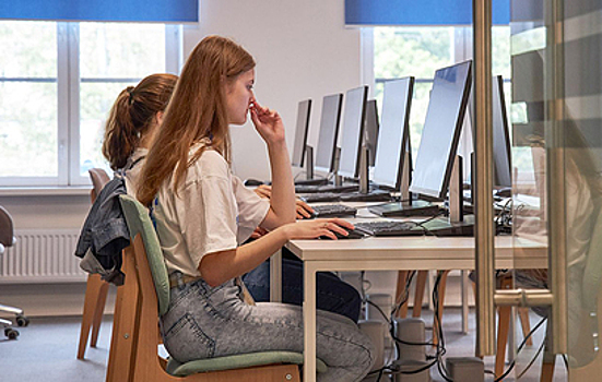 Самая короткая рабочая неделя 2025 года началась в России