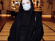 Рената Литвинова не снимает маску