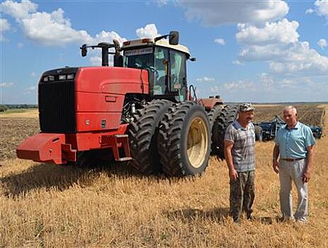 Большеглушицкие аграрии собирают урожаи с помощью спутника