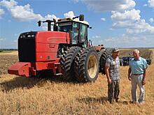 Большеглушицкие аграрии собирают урожаи с помощью спутника