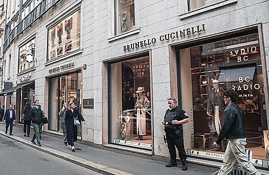 Brunello Cucinelli обвинили в нарушении антироссийских санкций