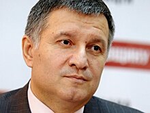 Порошенко может заменить Авакова на Турчинова