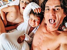 Влад Топалов показал фото со старшими сыновьями от Регины Тодоренко: «Банда-команда»