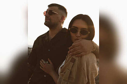 Рэпер Баста показал фото с женой Еленой Вакуленко