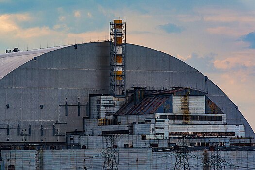 В Чернобыле достраивают новый саркофаг