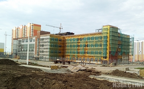 Курская обладминистрация ищет 1,3 млрд рублей на выкуп новой школы на Дериглазова
