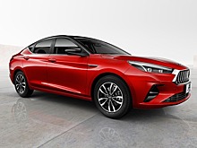 В России появился стильный китайский лифтбек JAC J7 за 900 тысяч рублей