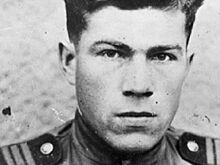 Герой без Золотой звезды. Первый «Знаменосец Победы» не дождался награды