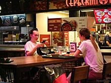 Налог на мирную жизнь: будут ли россияне платить в ресторанах за СВО