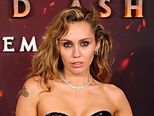 Майли Сайрус рассказала о работе над саундтреком к «Аватар:у Пламя и пепел»