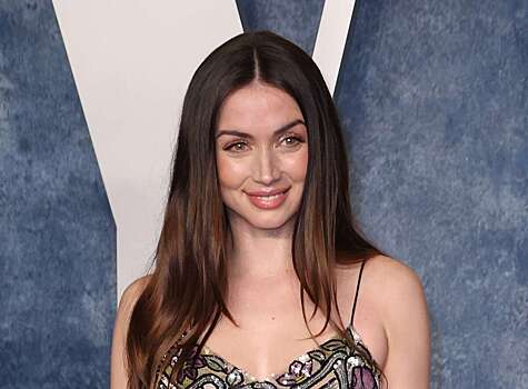 Бывшие жены Тома Круза поддержали ушедшую от него Ану де Армас