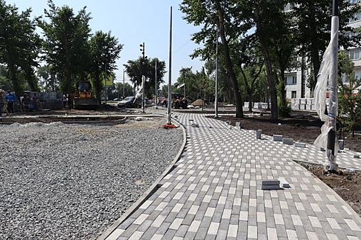 Сквер на пересечении Калмыкова и Черкасской в Челябинске откроют к первому августа