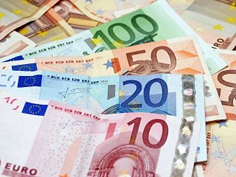 В Уфе две фирмы заподозрили в выводе валюты за рубеж