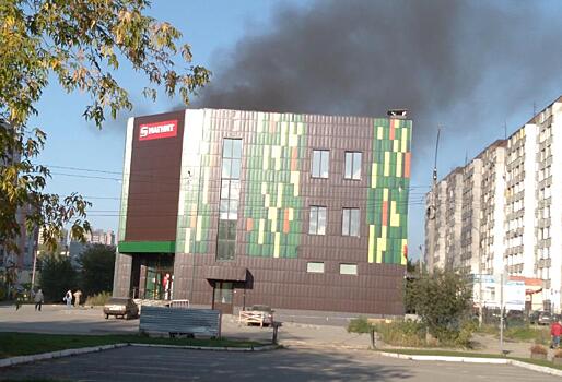 В Кирове горело здание крупного торгового центра