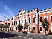 Коронованный змей снова появился на здании Адмиралтейской конторы Казани