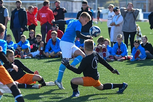 С поля во дворе – в московскую академию: на Южном Урале завершился сезон футбольного фестиваля «Метрошка»