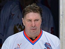 Касатонов об НХЛ: «Лучшие игроки из СССР уезжали. Я хоккеист, не политик, хотелось попробовать на зуб, что это. Повезло, семь лет карьеры в лучшей лиге мира успел зацепить»