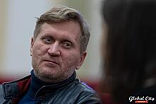 Юморист Андрей Рожков поддержал команду КВН, показавшую средний палец Соловьеву