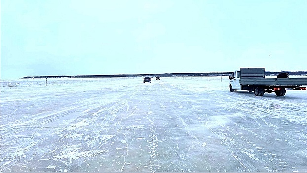 В ГКУ «Дорожная дирекция ЯНАО» рассказали о работе ледовой переправы Салехард – Лабытнанги