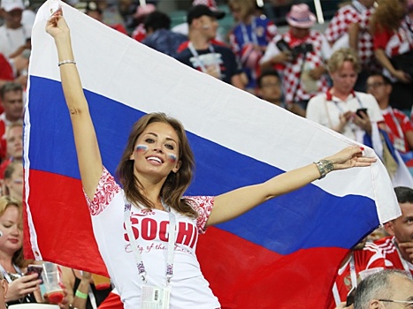 Типичные жёны русских футболистов: номер из КВН