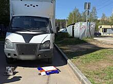 В Ижевске ехавший задним ходом грузовик сбил женщину