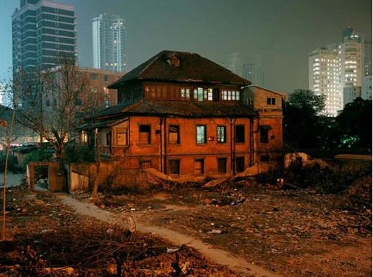 На протяжении многих десятилетий Шанхай был словно застывшим во времени.
