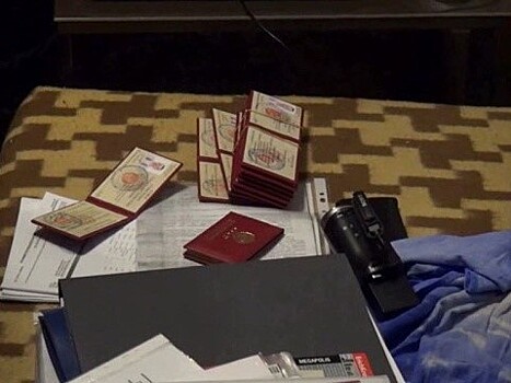 В Екатеринбурге задержали афериста, который называет себя высокопоставленным военным СССР