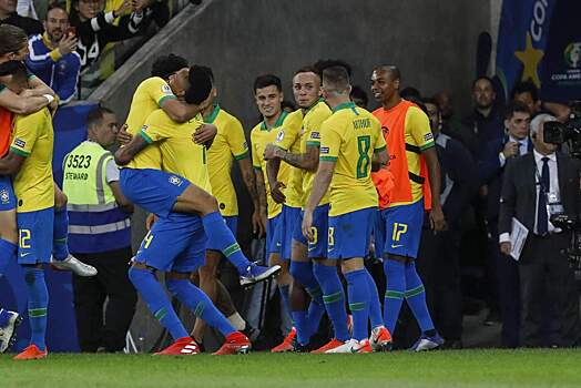 Бразилия обыграла Эквадор благодаря голам Ришарлисона и Неймара