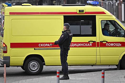 Взрывное устройство кинули в толпу в российском городе