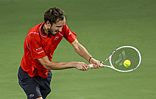 Медведев победил Бублика и вышел в четвертьфинал теннисного турнира в Дубае