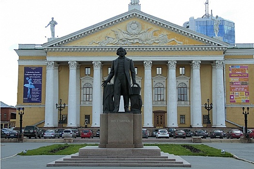 Саммиты как повод: челябинским властям предложили переименовать площадь возле оперного театра