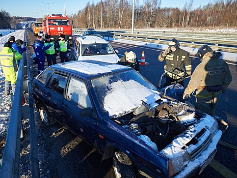 "Автодор" на платной трассе показал, как правильно спасать попавших в аварию людей