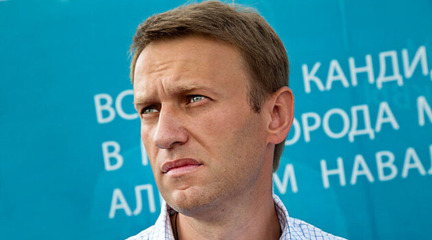 Сопровождавших Навального в Сибири Пахомова и Певчих вызвали на допрос