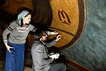 Ученые ОИЯИ исследуют фресковую живопись Троице-Сергиевой Лавры