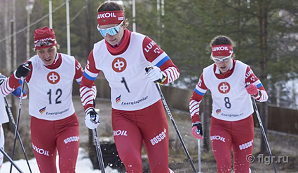 Александр Панжинский стал победителем I этапа Кубка России по лыжным гонкам в спринте
