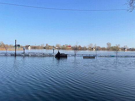 Губернатор Моор: вода прибывает только в Викуловском районе