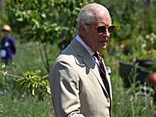 Карл III рассказал, как «время от времени» отрезал себе кусочки пальцев