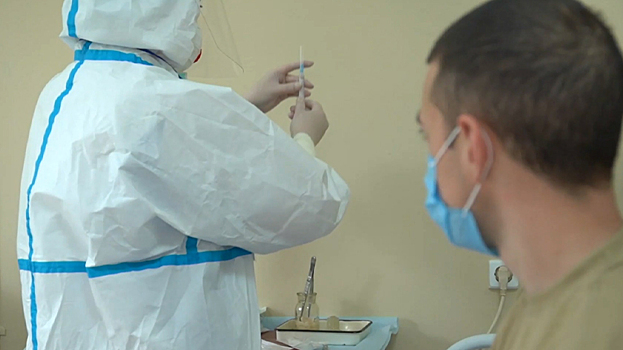 Медики Югры озвучили данные о заболеваемости COVID среди вакцинированных
