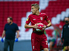 Самошников вернулся в «Рубин» после срыва трансфера в «Динамо»: «На фото Илья и врач клуба обсуждают несуществующее повреждение»