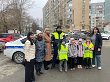 Госавтоинспекторы Самарской области напомнили юным жителям региона Правила дорожного движения