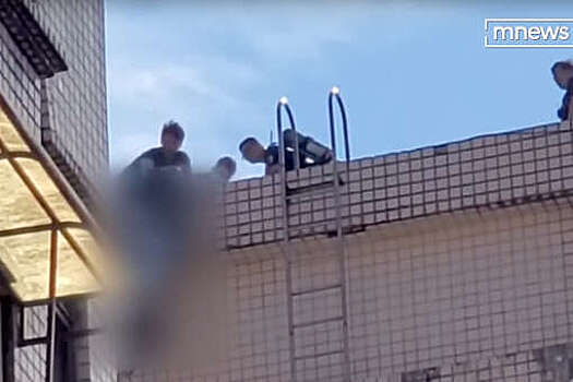 На Тайване жители дома несколько дней пили воду из бака, где разлагалось тело