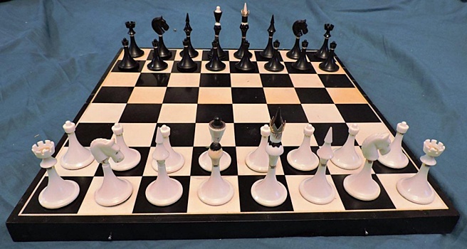 Участники летней смены в школе №222 Восточного Дегунина сразились в шахматы